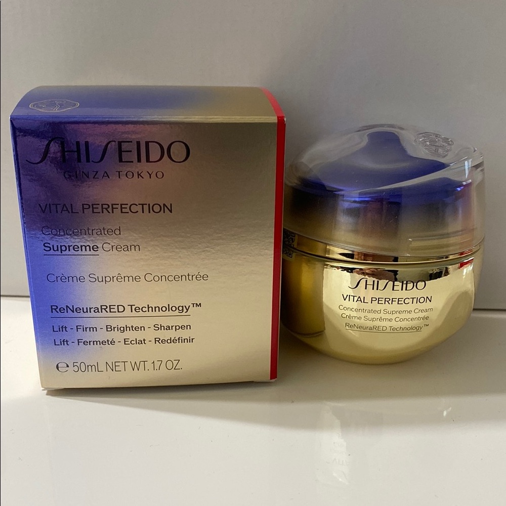 Shiseido Gold Moisturizer Luxurious Skincare